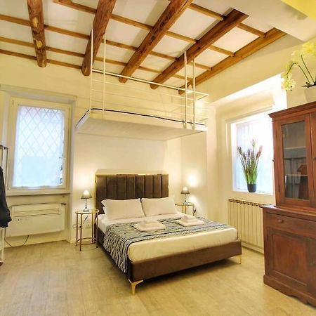 Cozy Studio Flat In Trastevere By Yourhost ローマ エクステリア 写真