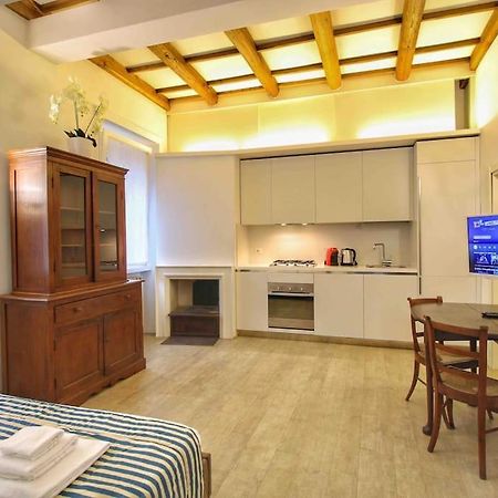 Cozy Studio Flat In Trastevere By Yourhost ローマ エクステリア 写真
